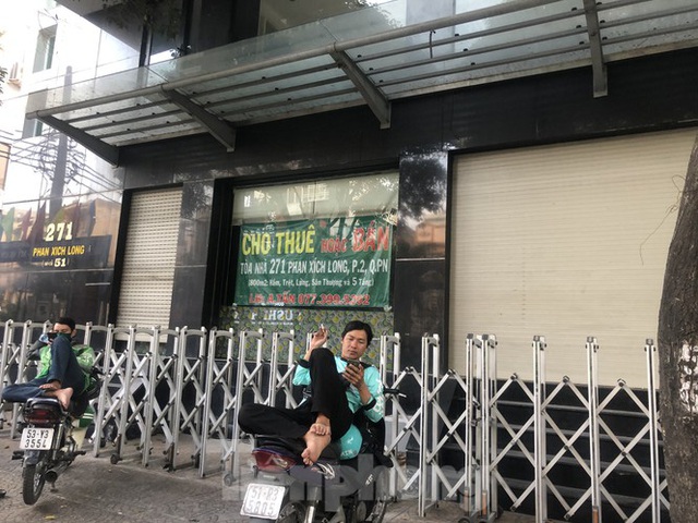 Kinh doanh ế ẩm, quán xá ở Sài Gòn thi nhau dẹp tiệm - Ảnh 12.