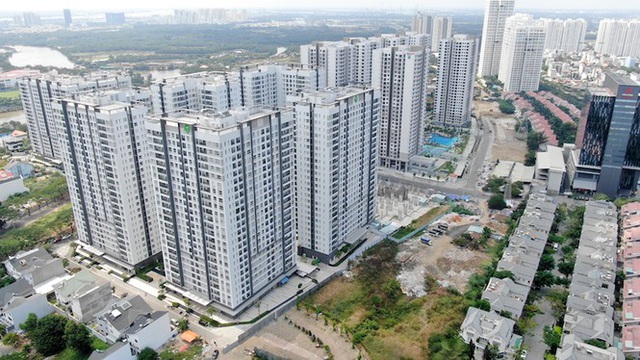 Ken đặc chung cư trên con đường ngoại ô Sài Gòn nhìn từ trên cao - Ảnh 13.