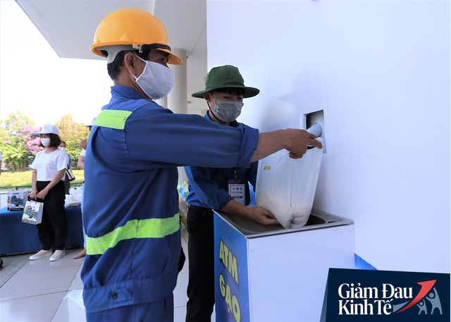 ATM gạo tự động đầu tiên ở Đà Nẵng: Không phân biệt bạn đi xe gì, ai cần cứ đến lấy! - Ảnh 15.