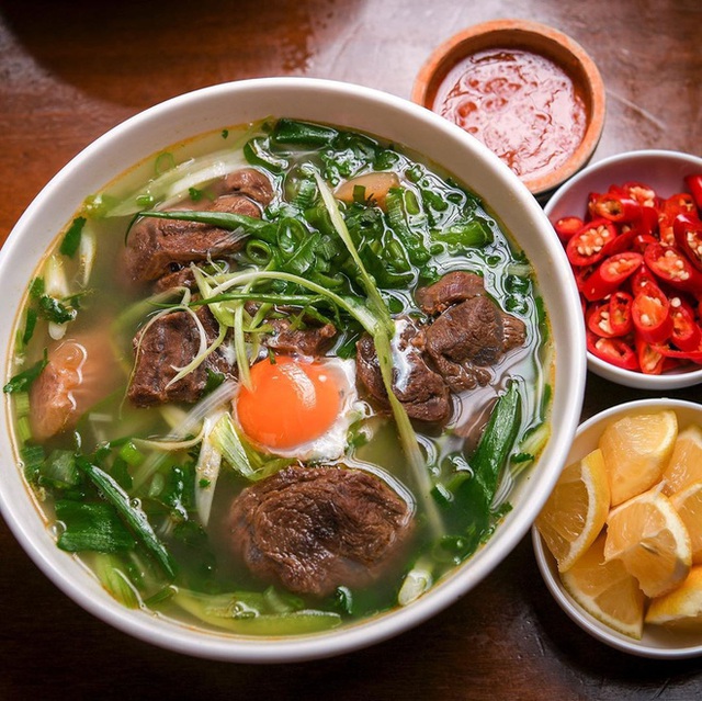 Tự hào khôn xiết với 3 thương hiệu đồ ăn uống Việt Nam đã xuất ngoại thành công, khách nước ngoài xếp hàng mua nườm nượp - Ảnh 5.