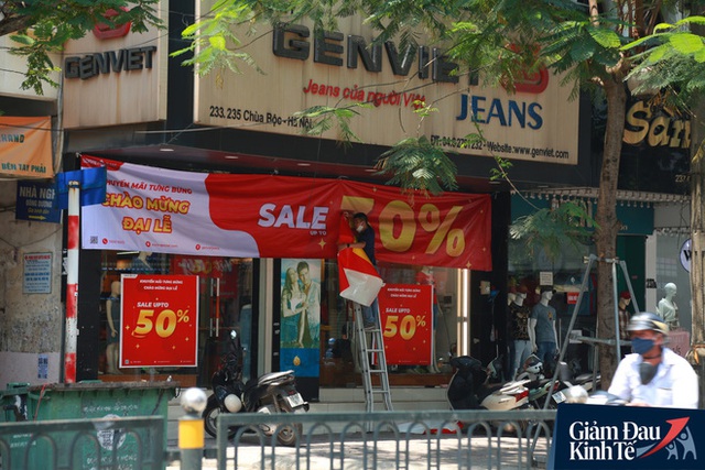 Loạt khu phố thời trang ở Hà Nội mở cửa trở lại, giảm giá sốc lên tới 80% - Ảnh 9.