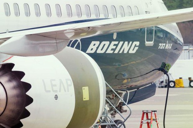 Boeing thông báo sẽ cắt giảm 16.000 việc làm vì thua lỗ nặng - Ảnh 1.