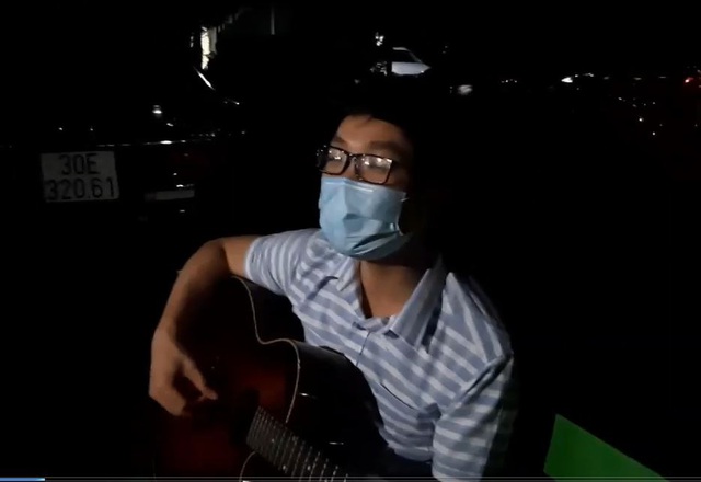 Tiếng hát trong đêm phong tỏa và thông điệp từ bệnh viện Bạch Mai: Hạnh phúc khi ta lại được gần bên nhau - Ảnh 2.