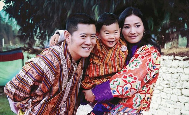 Hoàng hậu vạn người mê Bhutan: Người mẹ coi việc nuôi dưỡng con giống như chăm một cây xanh, tưởng chừng đơn giản nhưng không phải ai cũng làm được - Ảnh 9.