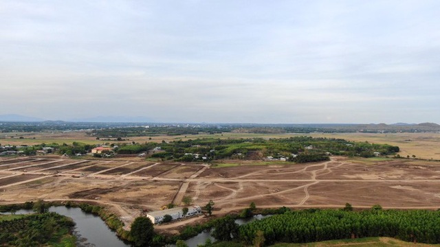 Cận cảnh khu đất ở Bà Rịa-Vũng Tàu đang bị kiểm tra vì bán đất nền kiểu Alibaba  - Ảnh 34.