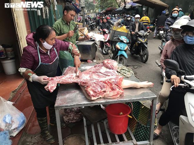 Lạm phát 2020 bị gây áp lực bởi giá thịt lợn cao ngất ngưởng - Ảnh 1.