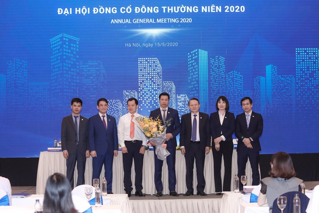 ĐHCĐ Văn Phú - Invest: Chủ tịch Tô Như Toàn mừng vì công ty vẫn tăng trưởng trong dịch Covid-19, năm 2020 sẽ đẩy mạnh đầu tư vào Cần Thơ, Huế, Bắc Ninh, Hải Phòng - Ảnh 2.