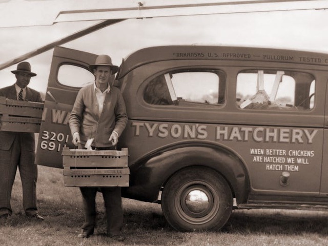 Gia tộc tỷ phú đứng sau Tyson Foods - một trong ba đế chế sản xuất thịt lớn nhất thế giới - Ảnh 5.