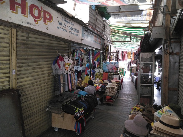 Tiểu thương chợ Đầm Nha Trang đồng loạt nghỉ bán vì ế ẩm - Ảnh 3.