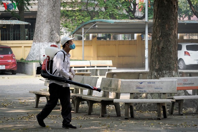 Vệ sinh trường học trước khi học sinh Hà Nội tới lớp - Ảnh 6.