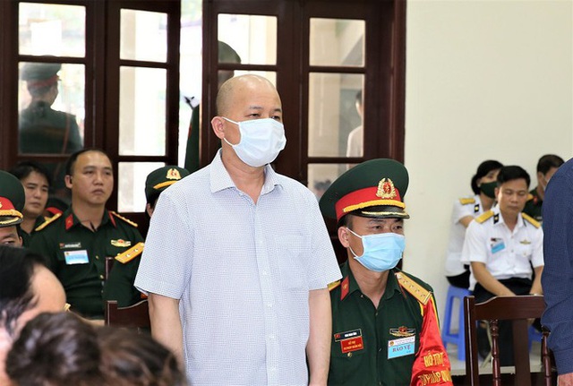 Cựu thứ trưởng Nguyễn Văn Hiến bị phạt 4 năm tù giam - Ảnh 3.