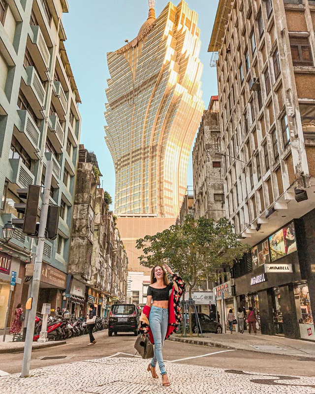 Cận cảnh công trình để đời nhất của “ông trùm” sòng bạc Macau vừa qua đời: Tòa nhà hình búp sen vàng khổng lồ, hình check-in ngập tràn MXH - Ảnh 14.