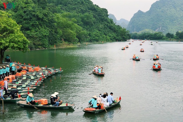 Kích cầu du lịch nội địa, hướng đi của các công ty lữ hành Việt - Ảnh 1.