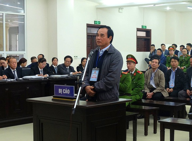 Xử phúc thẩm 2 cựu chủ tịch TP Đà Nẵng: Lỗ hổng trong giám sát quyền lực - Ảnh 1.