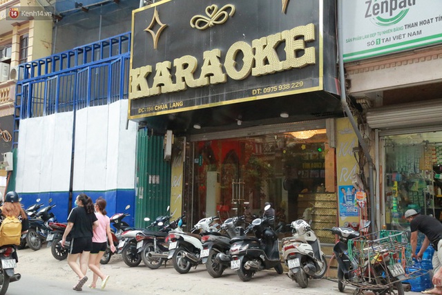 Sau lệnh của Thủ tướng nhiều quán karaoke ở Hà Nội và Sài Gòn nhộn nhịp mở cửa trở lại, nhiều quán vẫn đóng cửa im lìm - Ảnh 5.