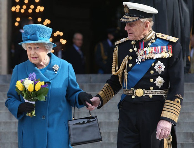 Chồng Nữ hoàng Anh mừng sinh nhật lần thứ 99 bằng bức ảnh ý nghĩa, chặng đường 72 năm bên nhau của cặp đôi khiến ai cũng ngưỡng mộ - Ảnh 8.