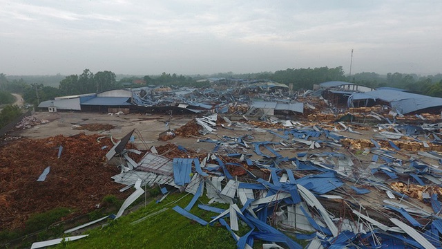  Danh tính 3 nạn nhân tử vong trong vụ lốc xoáy làm sập nhà xưởng hơn 2.000m2 ở Vĩnh Phúc - Ảnh 1.