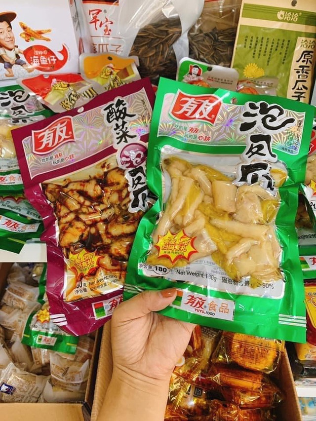 Rộ đồ ăn vặt nội địa Trung trên chợ mạng: Giá rẻ không thiếu thứ gì từ bánh kẹo, nước uống cho tới các loại thịt ăn liền - Ảnh 6.