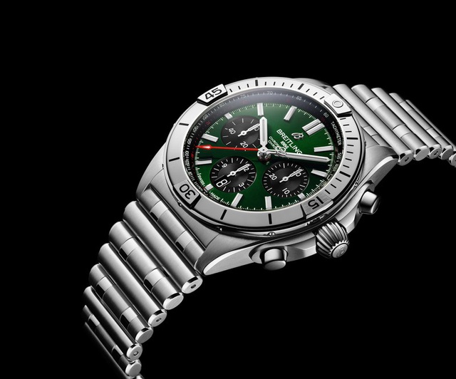 Chiêm ngưỡng mẫu đồng hồ 8.000 USD của Bentley và Breitling - Ảnh 1.