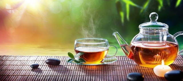 Uống 3-5 tách trà mỗi ngày còn lợi hơn cả thuốc bổ: Cơ thể nhận đủ lợi ích từ giảm nguy cơ ung thư đến tăng cường trí tuệ - Ảnh 1.