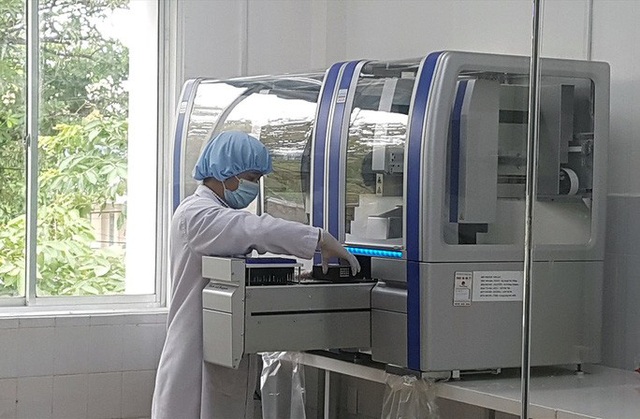  Hôm nay, Quảng Nam công bố kết luận thanh tra việc mua máy xét nghiệm 7,23 tỉ đồng  - Ảnh 3.