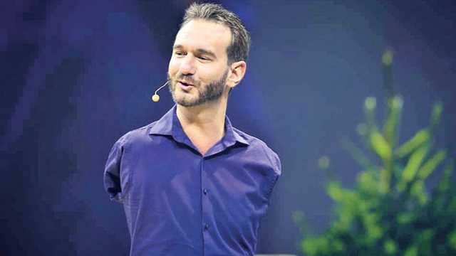 Cuộc sống hiện tại của người không tay không chân Nick Vujicic từng gây bão khi đến Việt Nam khiến ai cũng ngưỡng mộ - Ảnh 2.