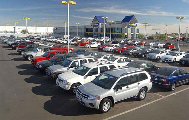 EuroCham đề nghị giảm 50% phí trước bạ với cả ôtô nhập khẩu - Ảnh 1.