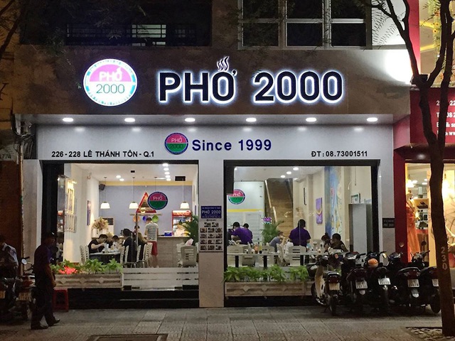 Số phận của những quán ăn Việt sau khi được các Tổng thống Mỹ ghé thăm đều thay đổi đến bất ngờ, nhưng gây tranh cãi nhất là hàng bún chả Obama - Ảnh 3.