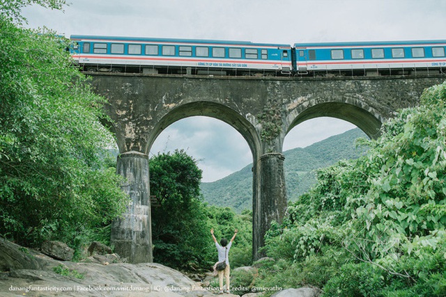 3 con đường tàu với khung cảnh đẹp nhất Việt Nam, xem ảnh mà dân mạng không tin vào mắt mình vì “ảo” y hệt trong phim - Ảnh 6.