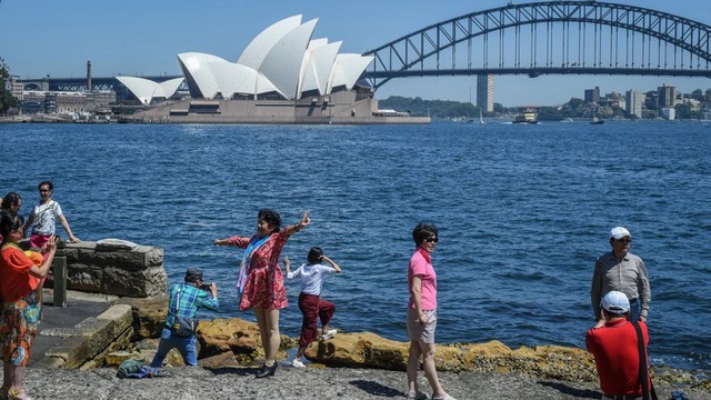 Trung Quốc cảnh báo công dân có thể bị tịch thu tài sản tại Australia - Ảnh 1.