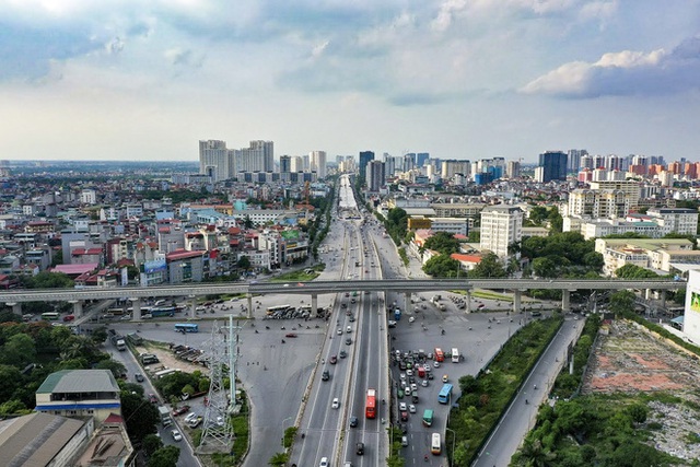  [Ảnh] Toàn cảnh đường vành đai 3 Mai Dịch - Nam Thăng Long nhìn từ trên cao sau gần 2 năm thi công - Ảnh 7.