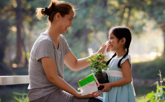 Tương lai của trẻ phụ thuộc vào phương pháp giáo dục của cha mẹ: Kịp thời chấn chỉnh tính xấu, định hình một khuôn phép đúng đắn, tạo nền móng bền vững cho con - Ảnh 2.