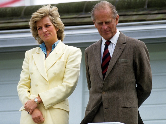 Sự thật về bức ảnh phơi bày cho toàn thế giới biết cuộc hôn nhân đã chết của Công nương Diana: Gần ngay trước mắt mà xa tận chân trời - Ảnh 6.