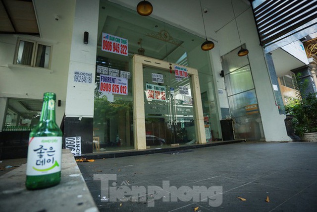 Nhà phố tiền tỷ thi nhau đóng cửa, treo biển cho thuê ở trung tâm Sài Gòn - Ảnh 26.