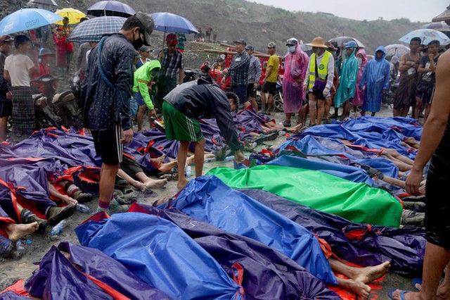 Lở đất mỏ ngọc bích Myanmar: 162 người chết, nhân viên cứu hộ chỉ chờ vớt xác - Ảnh 3.