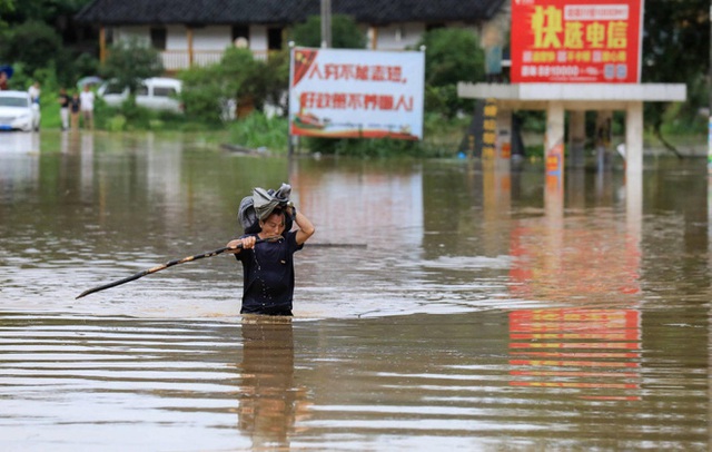  Nghiên cứu 60 năm mưa bão ở TQ: Chuyên gia phát hiện điểm bất thường, đưa ra dự báo không ai muốn tin - Ảnh 2.