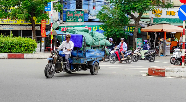 12 năm sau lệnh cấm, xe ba gác vẫn len lỏi khắp ngóc ngách Sài Gòn - Ảnh 11.