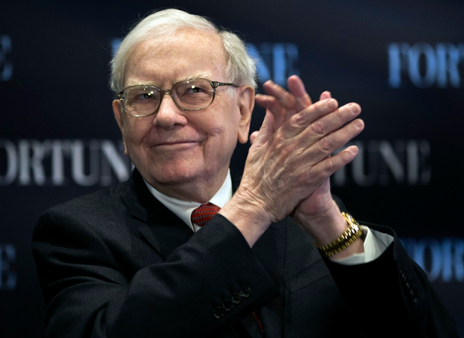 Warren Buffett có thể thuyết phục được hầu hết mọi người: Đây là tuyệt chiêu "vạn người nghe" của nhà đầu tư huyền thoại Warren Buffett có thể thuyết phục được hầu hết mọi người: Đây là tuyệt chiêu "vạn người nghe" của nhà đầu tư huyền thoại
