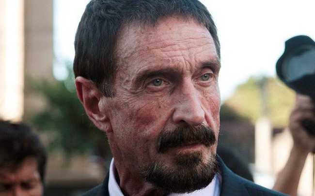Trùm diệt virus John McAfee: "Đến năm 2020 mà bitcoin không đạt 1 triệu USD, tôi sẽ tự cắn vào của quý" Trùm diệt virus John McAfee: "Đến năm 2020 mà bitcoin không đạt 1 triệu USD, tôi sẽ tự cắn vào của quý"