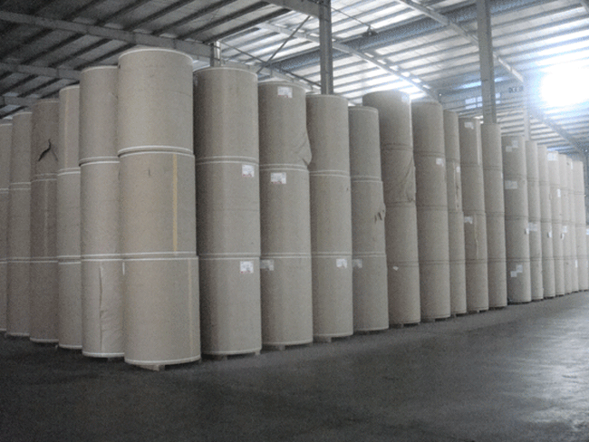 Giá giấy nguyên liệu tăng Giá giấy nguyên liệu tăng