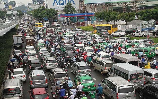 Lộ diện nhiều tuyến đường ‘giải cứu’ sân bay