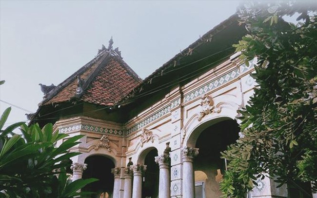 Ai đang xóa sổ biệt thự cổ một thời vang bóng