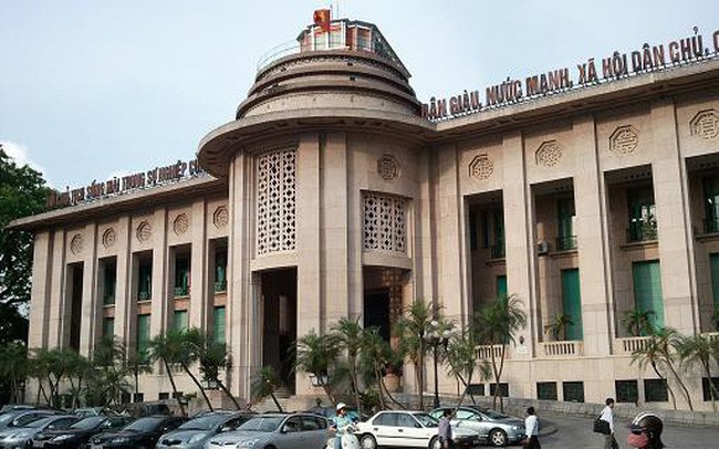 NHNN cảnh báo ngưá»i dân khi tham gia cho vay ngang hà ng
