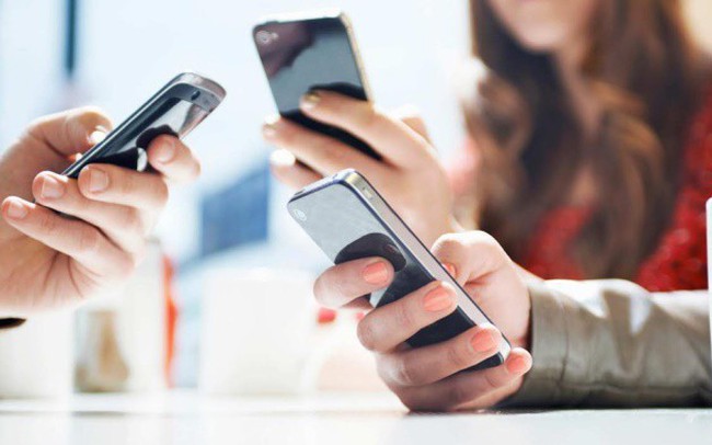 FPT Retail chào sàn với mức định giá 220 triệu USD, kỳ vọng lớn vào sản phẩm Apple FPT Retail chào sàn với mức định giá 220 triệu USD, kỳ vọng lớn vào sản phẩm Apple