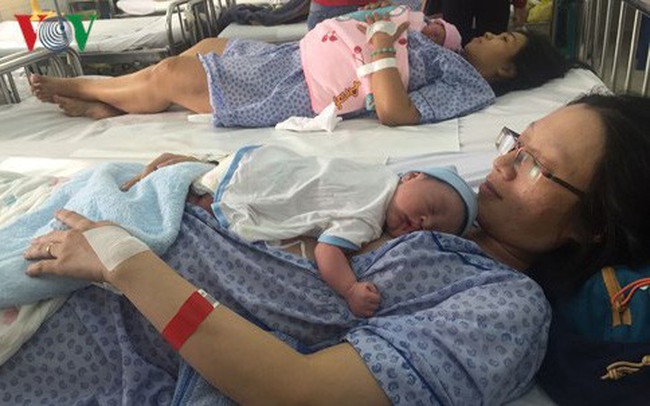 Vụ trao nhầm con ở Hà Nội: Quy trình trao con cho “chính chủ” ra sao?