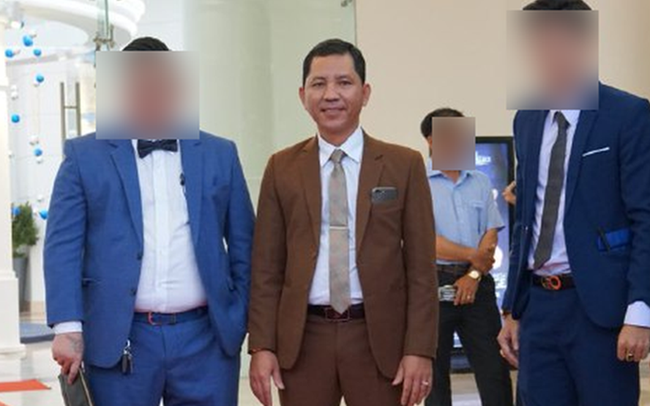 Gần 800 nhà đầu tư kêu gọi Mỹ trục xuất Tổng Giám đốc Sky Mining