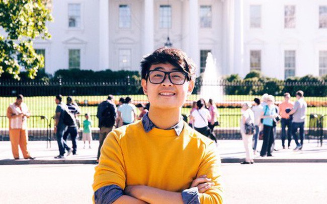 Cựu học sinh trường Thực nghiệm kể chuyện học sách Công nghệ giáo dục và giải đáp thắc mắc của dân mạng về vuông tròn, gà qué