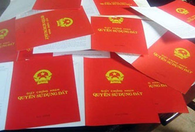Bộ Tài chính bỏ đề xuất đánh thuế VAT sang tên ‘sổ đỏ’