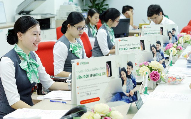 VPBank nối tiếp các ngân hàng báo lãi kỷ lục, đạt gần 9.200 tỷ đồng trong năm 2018 VPBank nối tiếp các ngân hàng báo lãi kỷ lục, đạt gần 9.200 tỷ đồng trong năm 2018