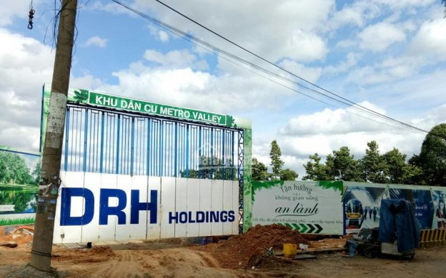 DRH Holdings (DRH): Cổ phiếu về đáy 3 năm, hết 3 quý chỉ mới thực hiện 3% chỉ tiêu doanh thu và 17% chỉ tiêu lãi ròng